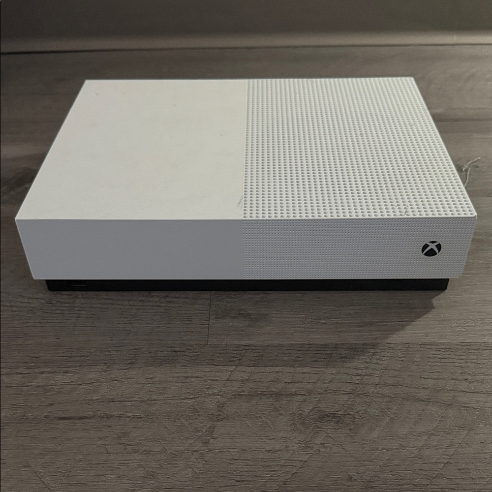 Microsoft Xbox One S Console in White with Black Base